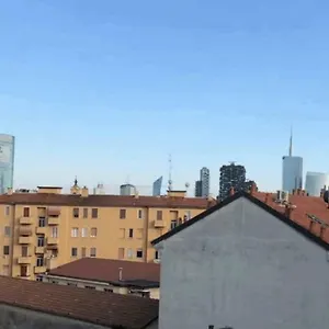 Isola View Renovated , Milano Italia